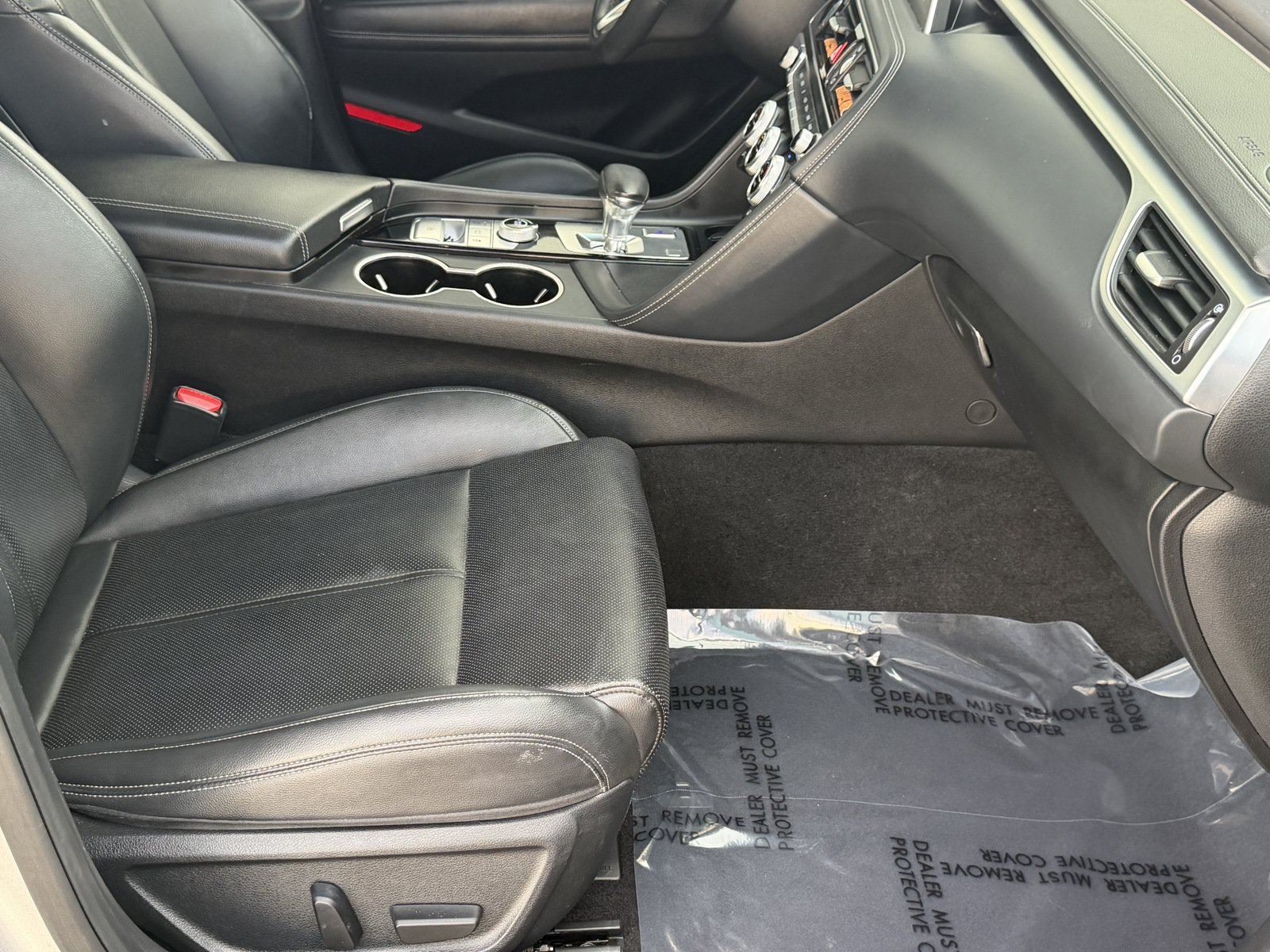 Used 2020 Genesis G70 2.0T RWD image 36