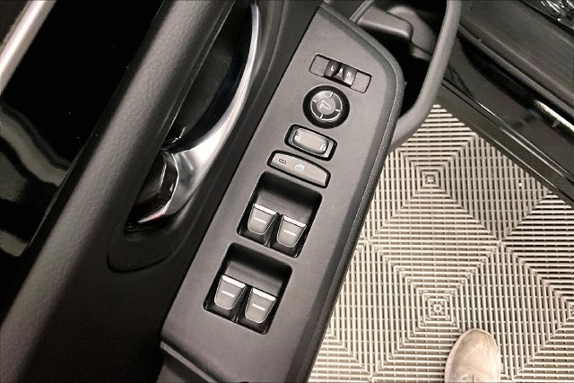 Used 2025 Honda Pilot EX-L image 37
