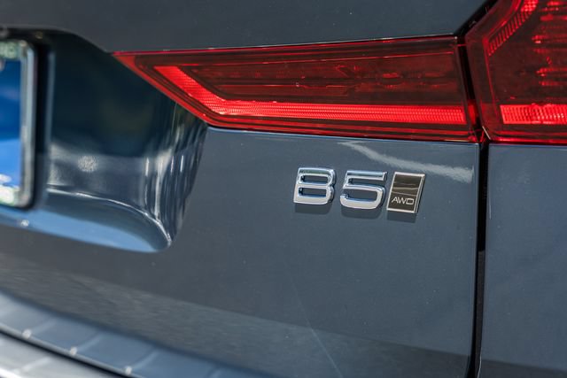 New 2027 Volvo XC60 B5 Plus AWD/4WD image 8