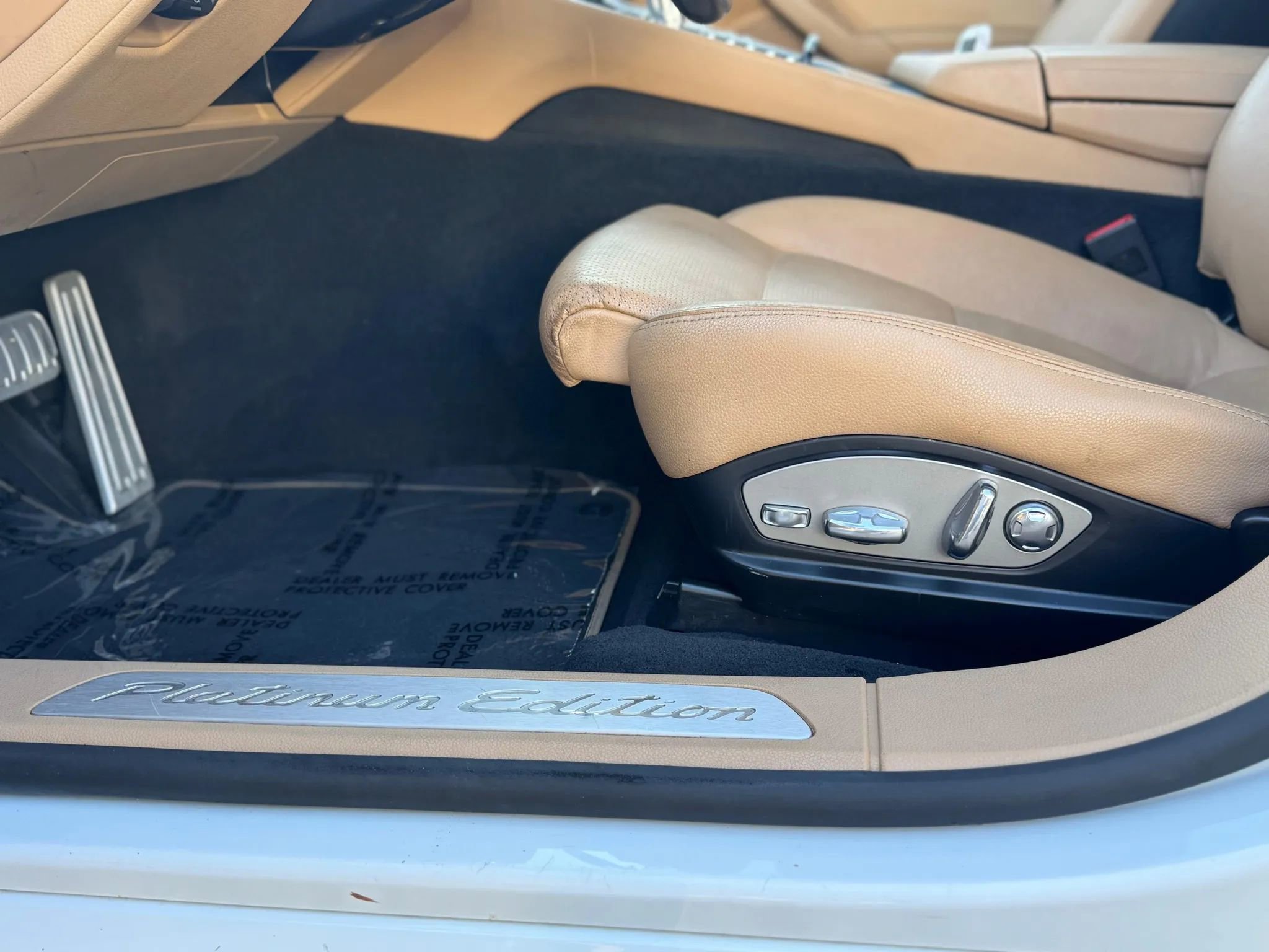 Used 2013 Porsche Panamera 4 Platinum Edition image 10