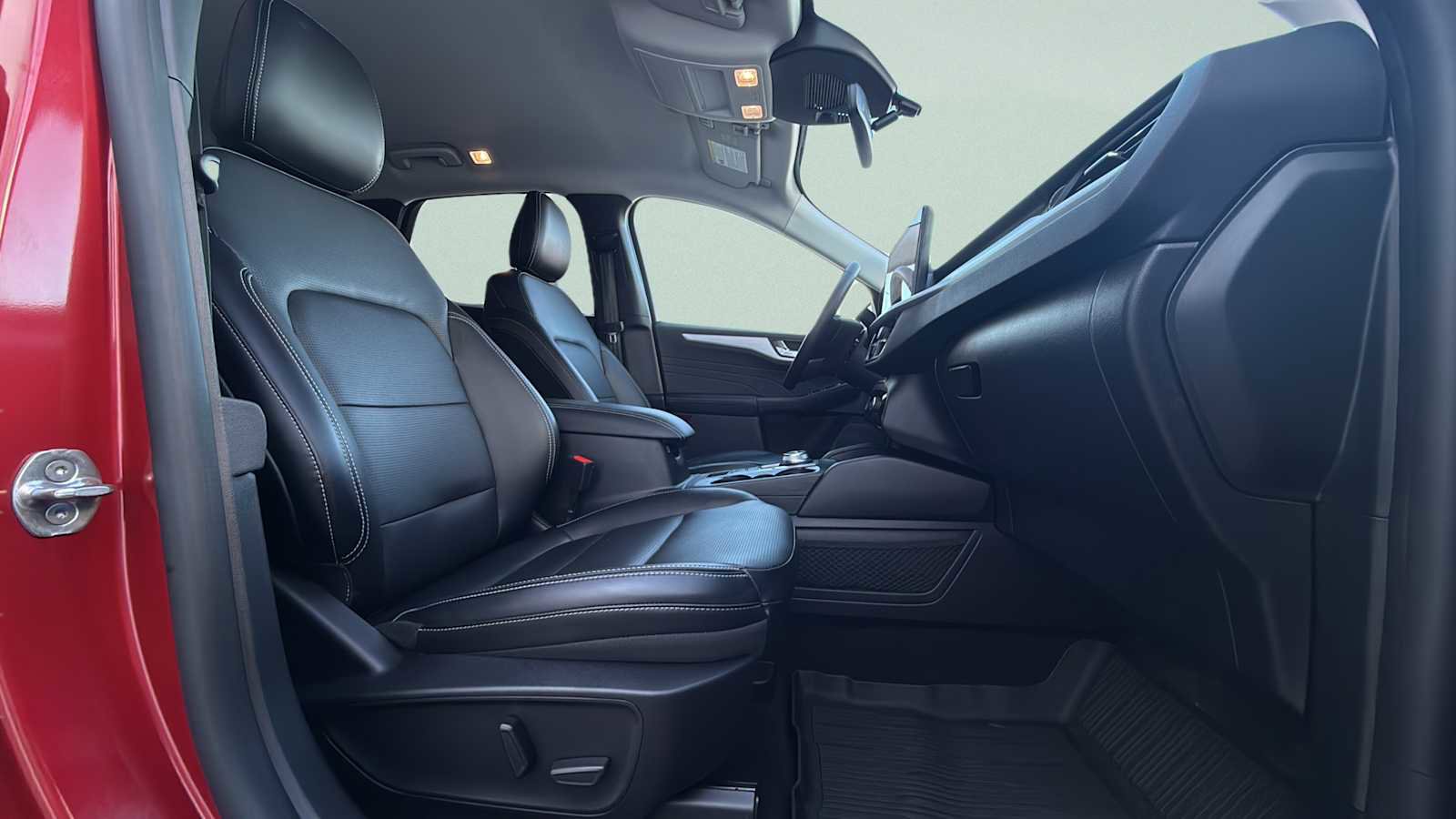 Used 2023 Ford Escape Platinum image 23