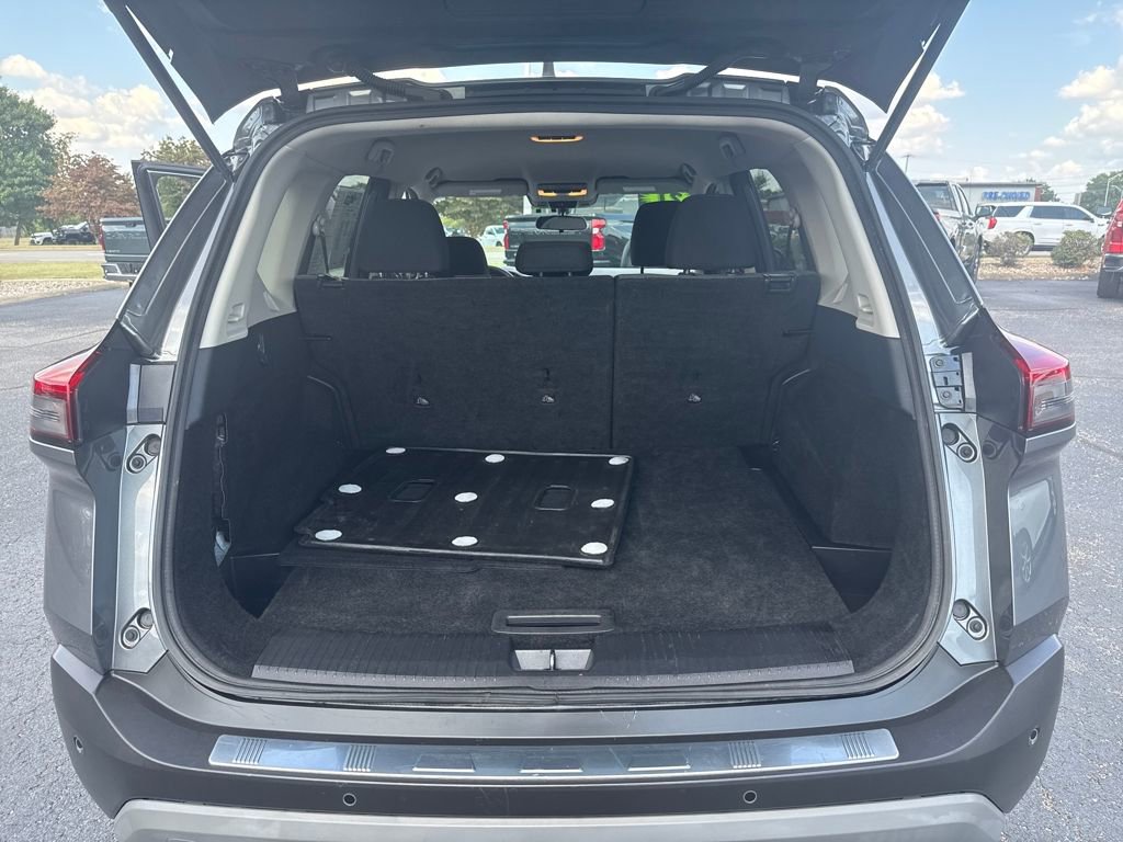 Used 2021 Nissan Rogue SV image 27