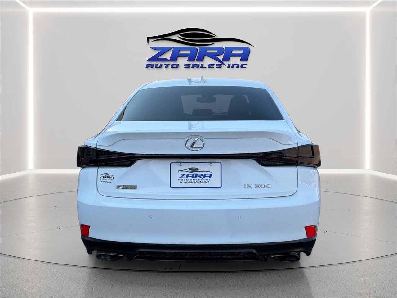 Used 2019 Lexus IS 300 F Sport w/ F Sport Package RWD image 6
