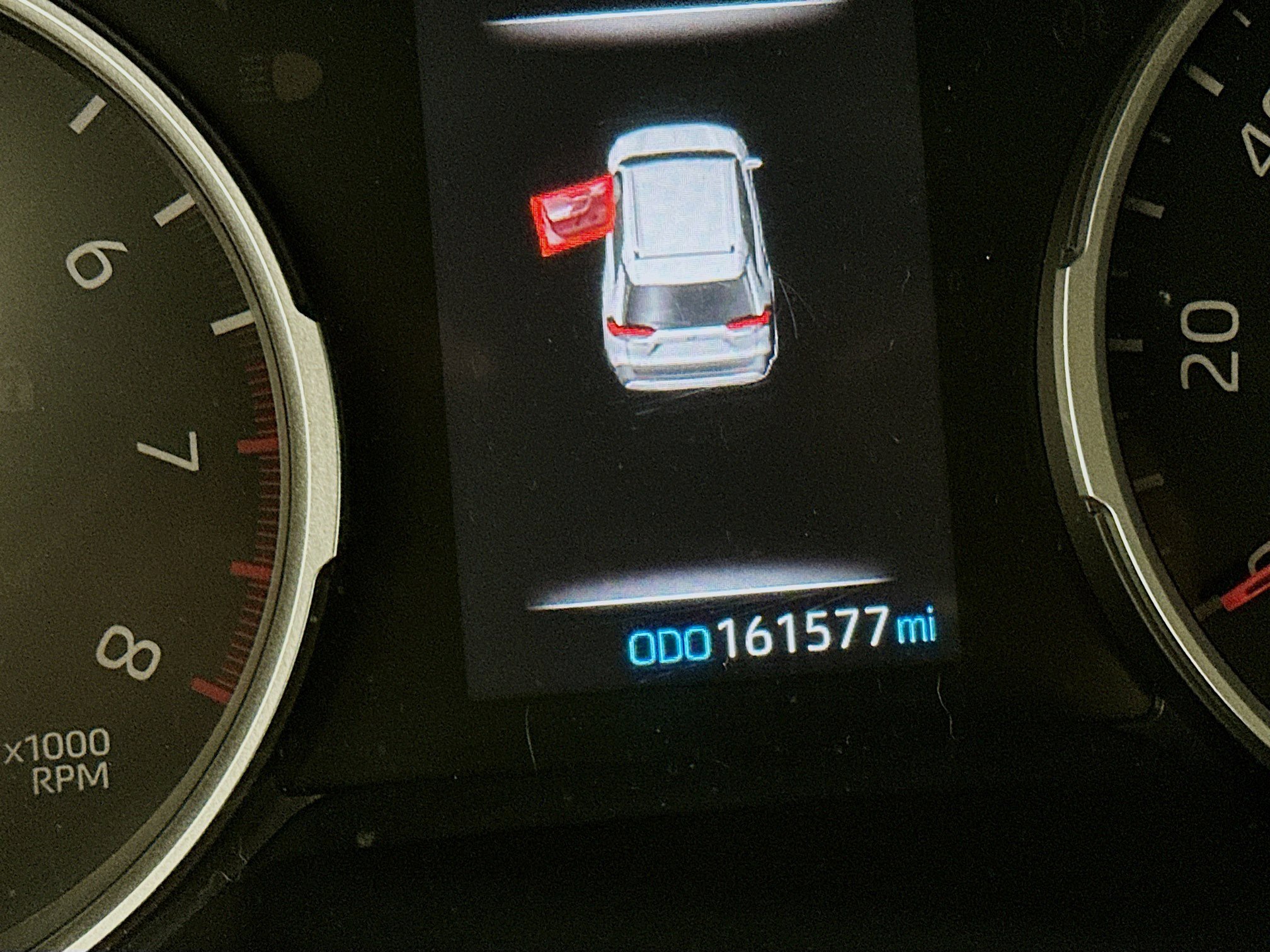 Used 2020 Toyota RAV4 LE FWD image 18