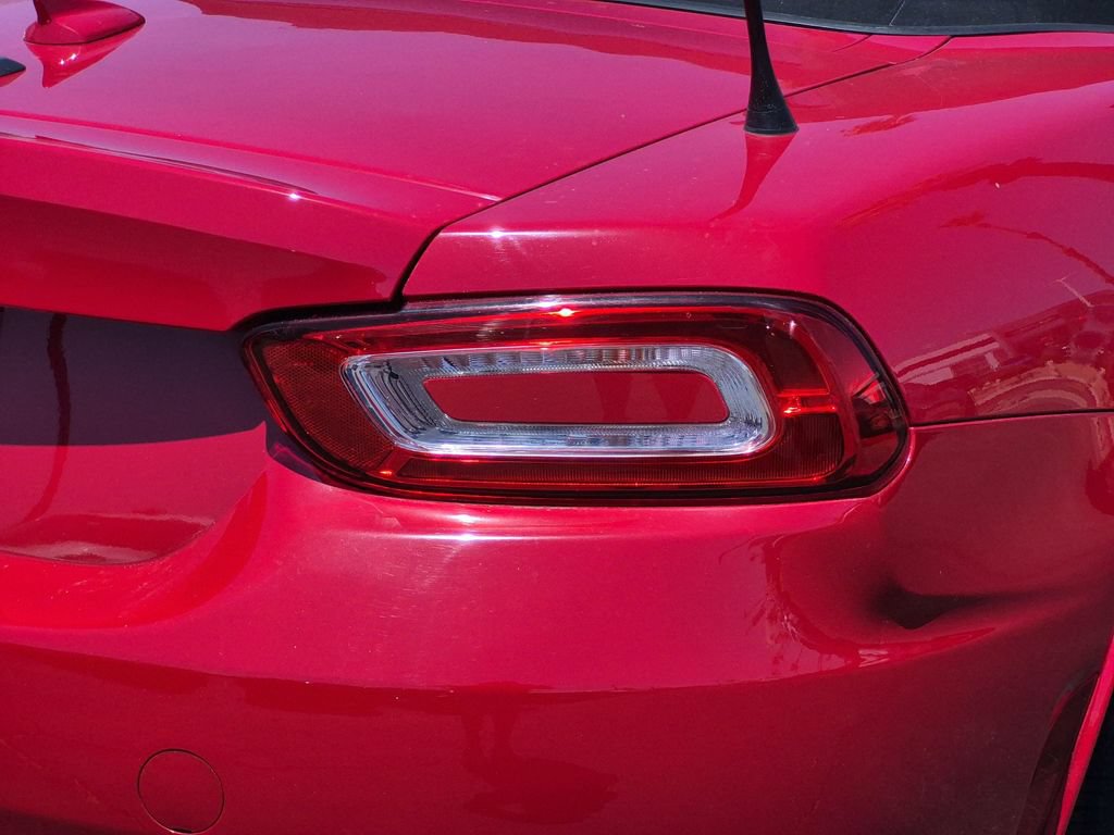 Used 2020 FIAT 124 Spider Abarth w/ Navigation & Sound Group RWD image 11