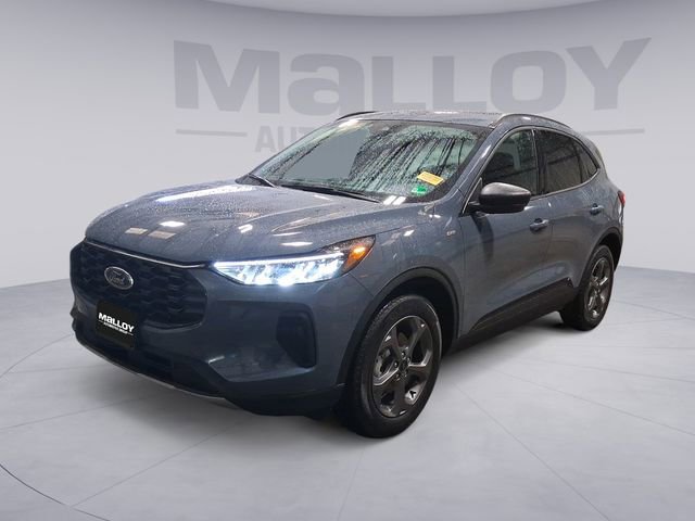 Used 2026 Ford Escape ST-Line w/ Cold Weather Package