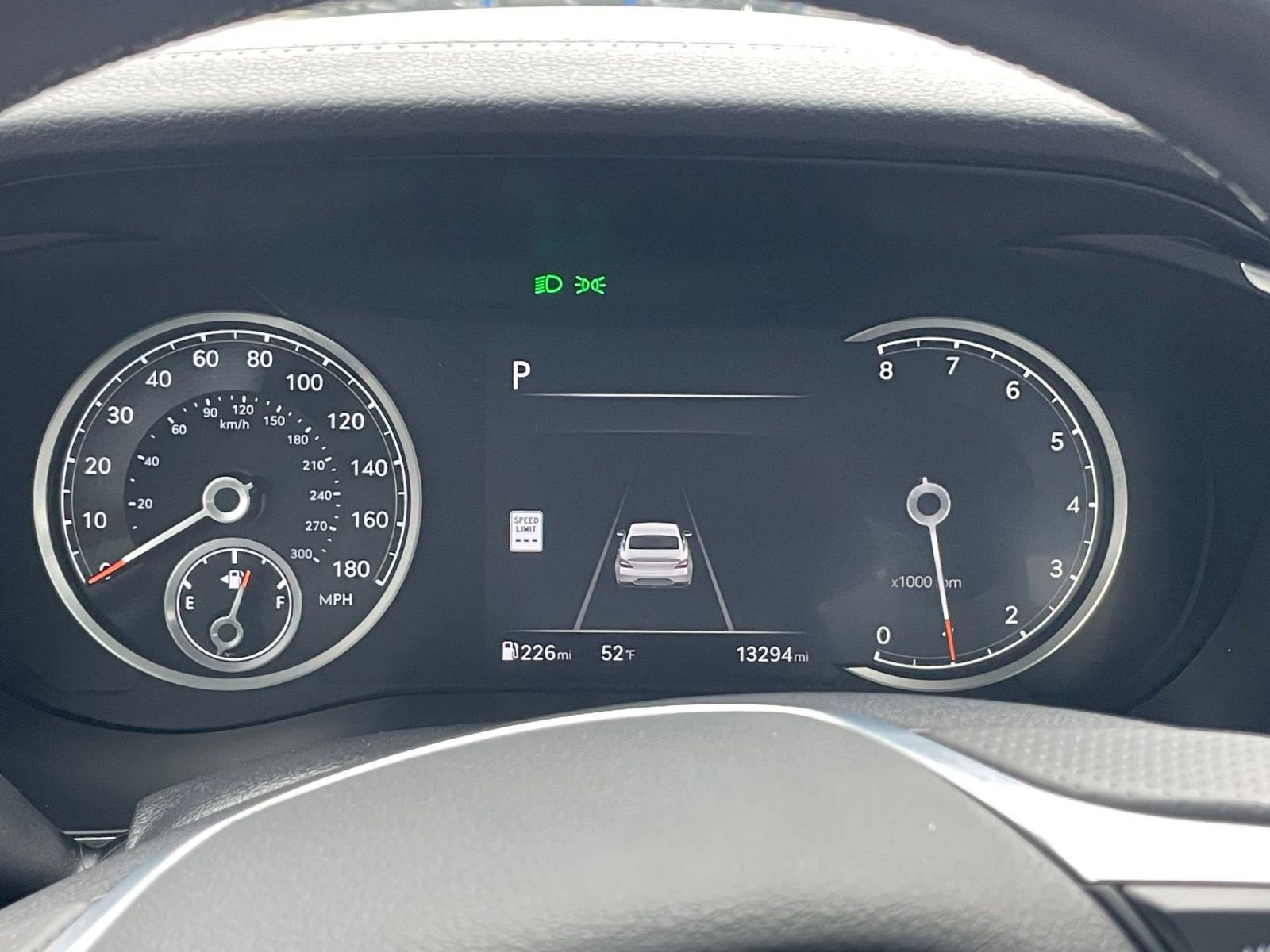 Used 2025 Genesis G70 2.5T image 41