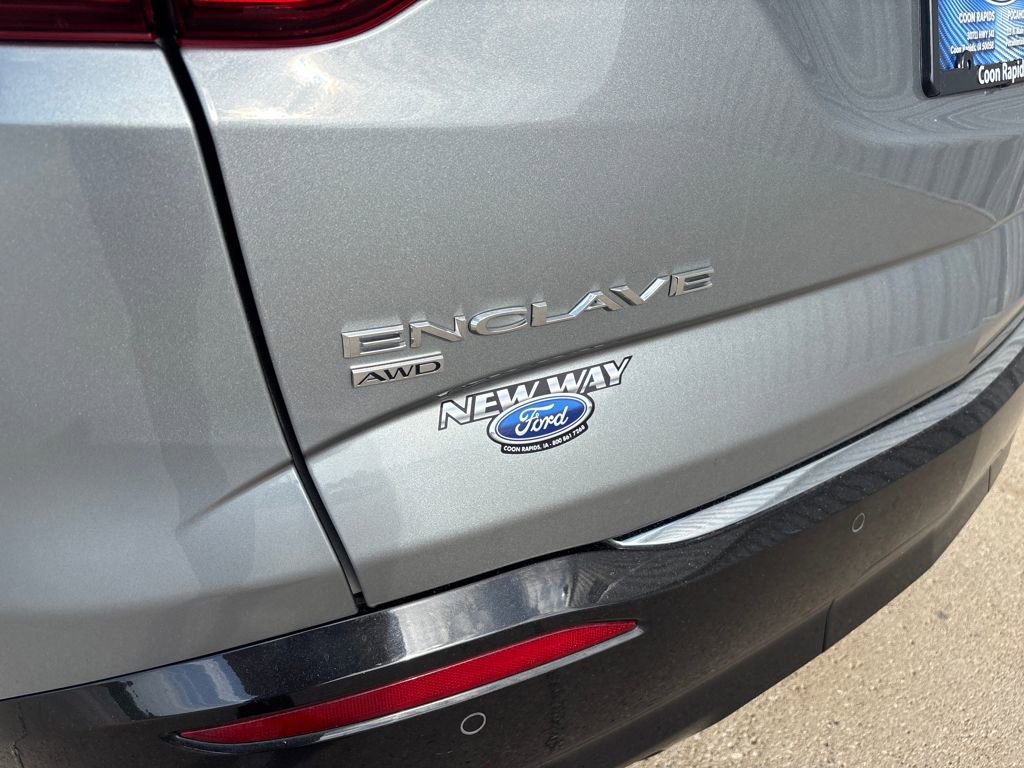Used 2024 Buick Enclave Premium image 10