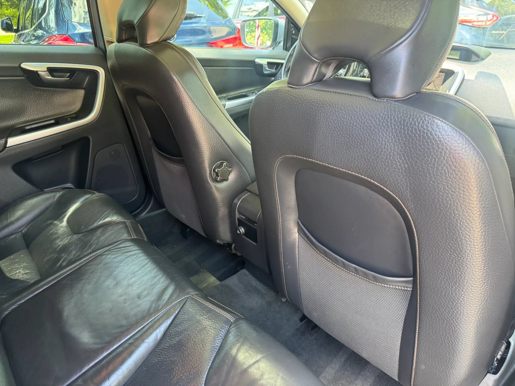 Used 2011 Volvo XC60 3.2 FWD image 27