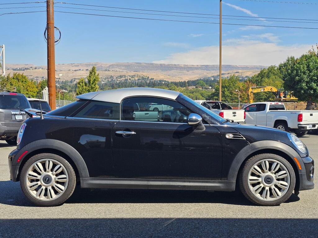 Used 2012 MINI Cooper Coupe FWD image 6