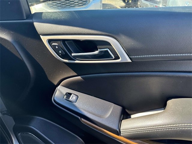 Used 2020 GMC Yukon XL Denali w/ Denali Premium Package image 21