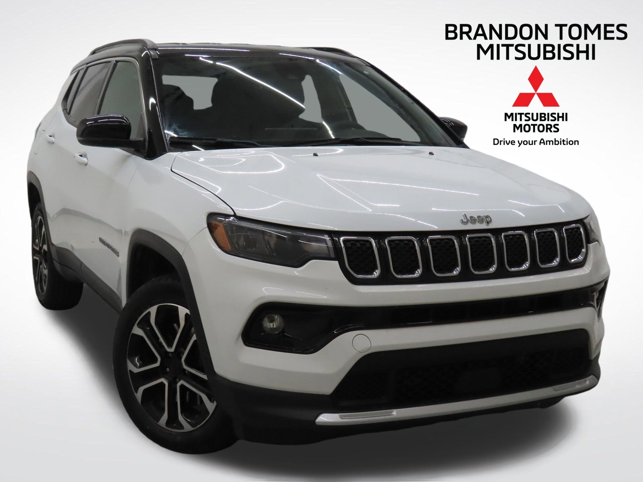 Used 2023 Jeep Compass Limited image 1