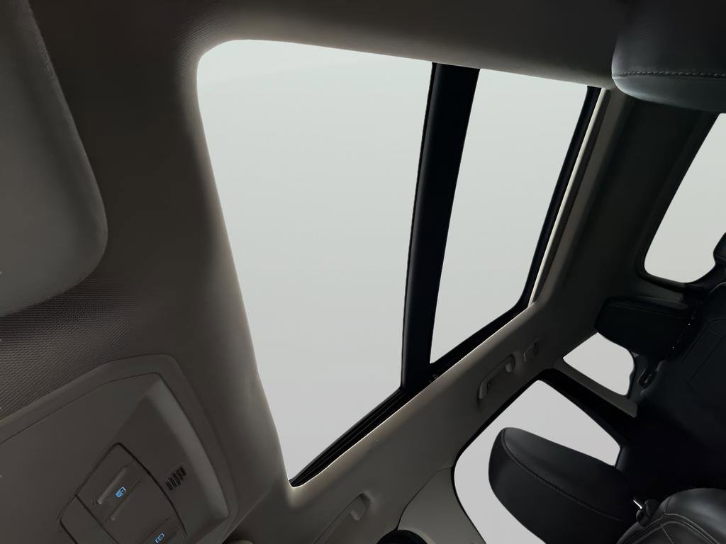 Used 2018 Ford Escape SEL image 16