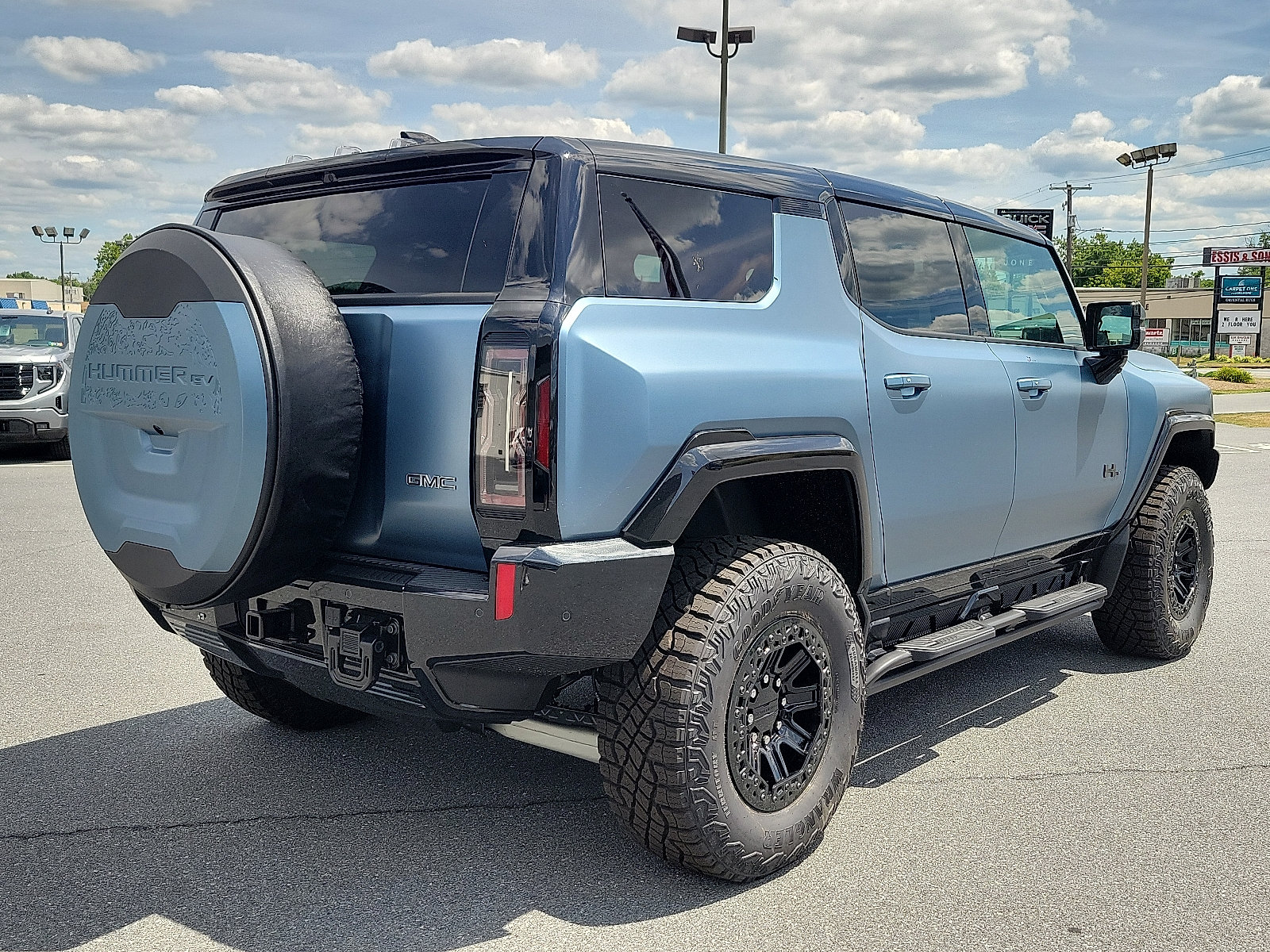 New 2024 GMC Hummer EV 3X w/ Omega Edition AWD/4WD image 4