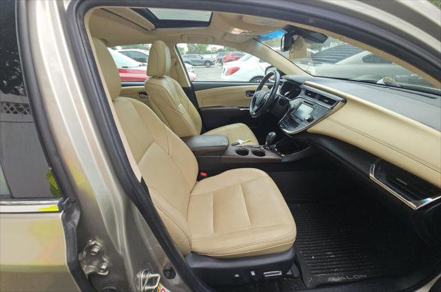 Used 2017 Toyota Avalon Limited FWD image 12