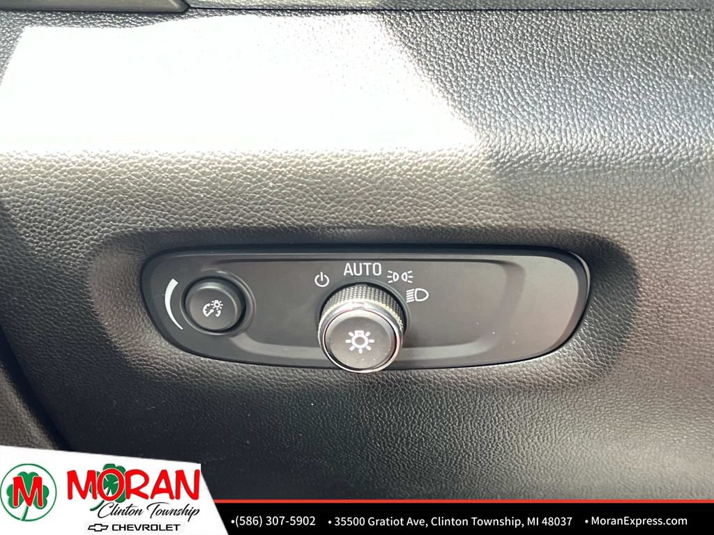 Certified 2023 Chevrolet Traverse LT FWD image 29