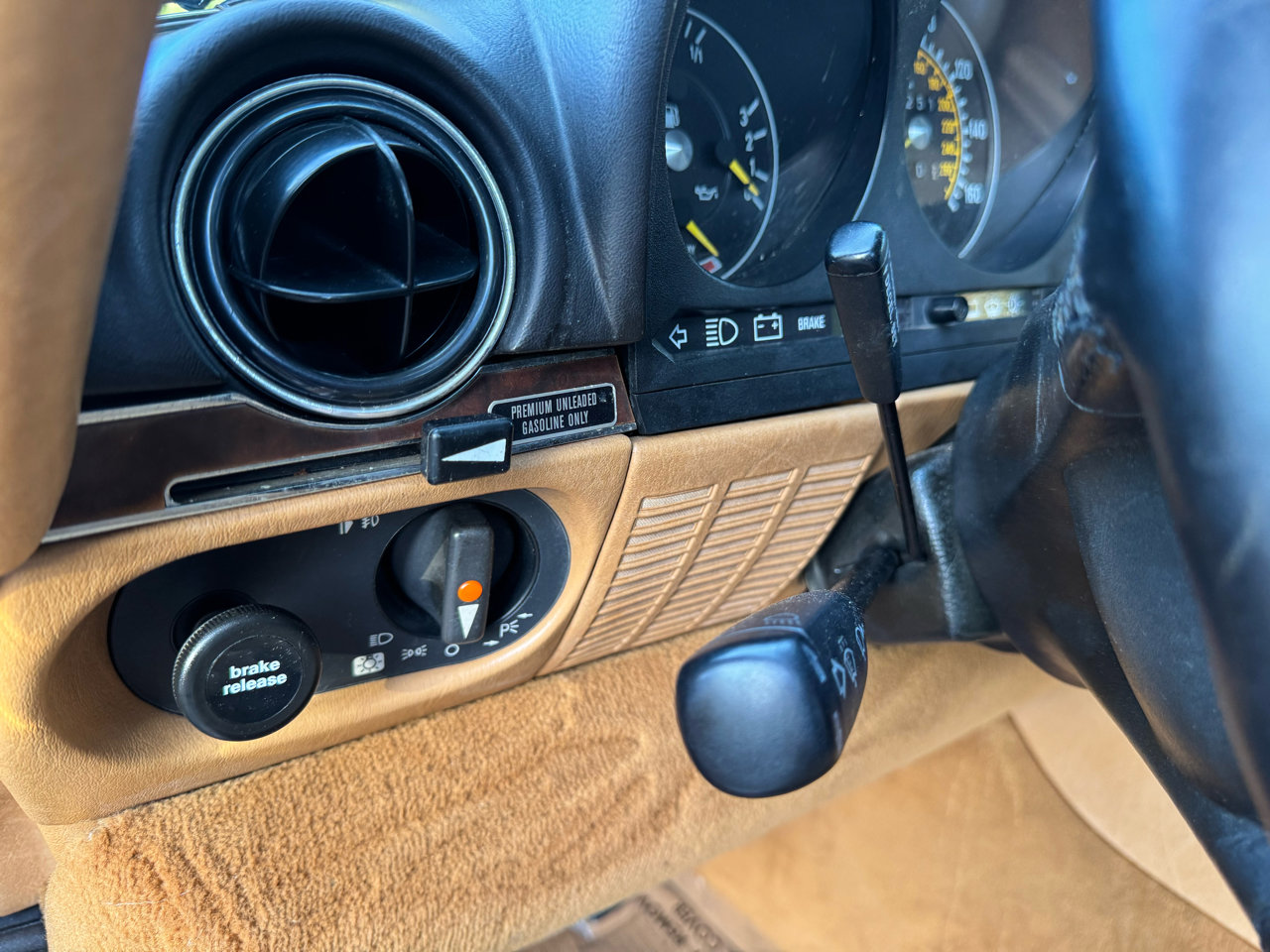 Used 1988 Mercedes-Benz 560 SL image 20