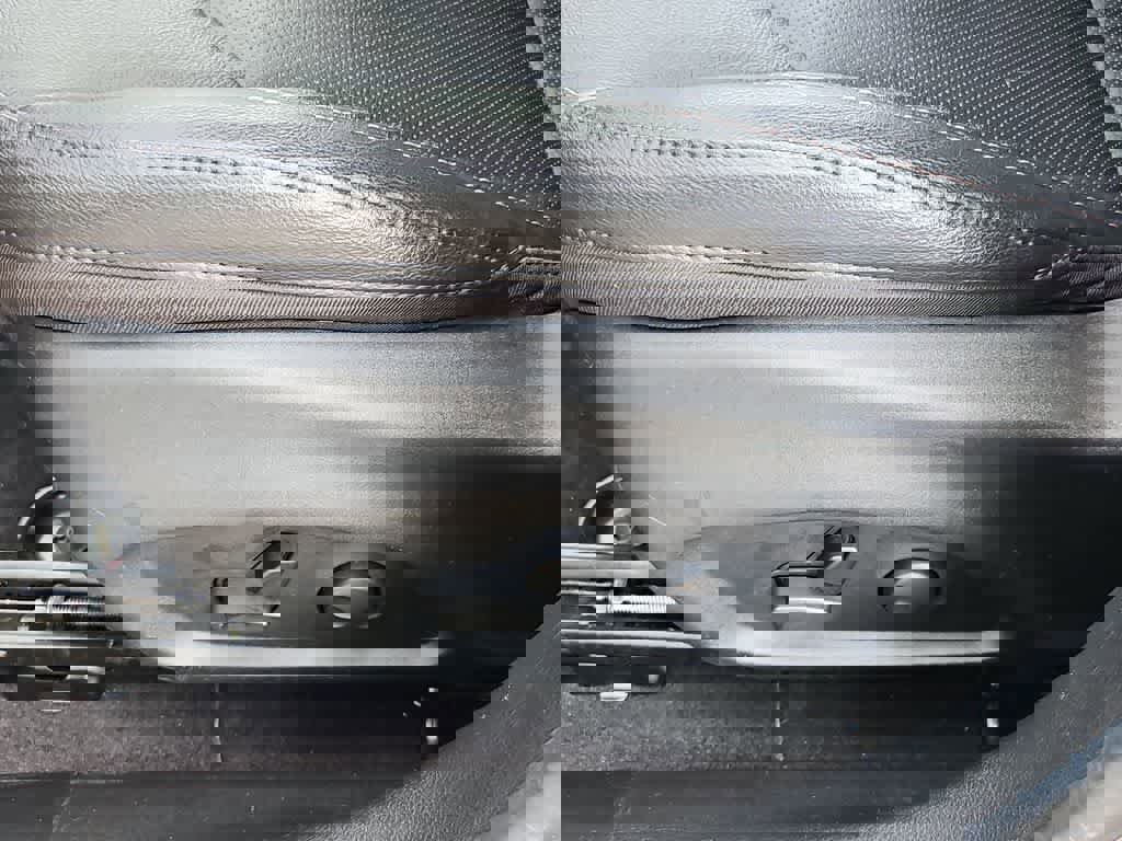 Used 2022 Jeep Compass Limited image 18