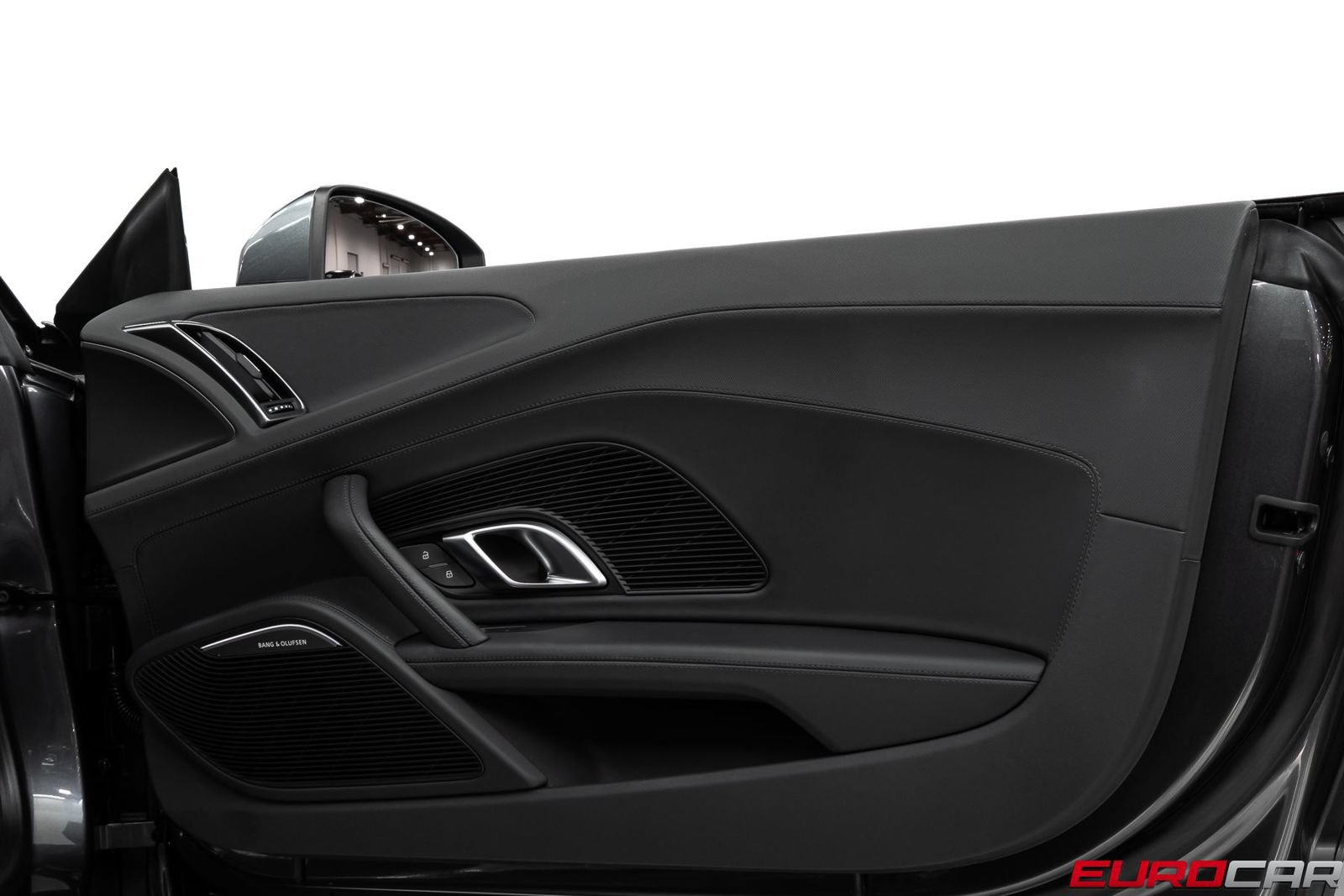 Used 2021 Audi R8 V10 w/ Premium Package RWD image 26
