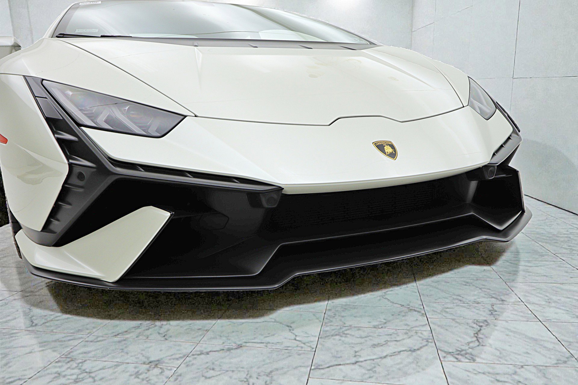Used 2023 Lamborghini Huracan Tecnica image 24