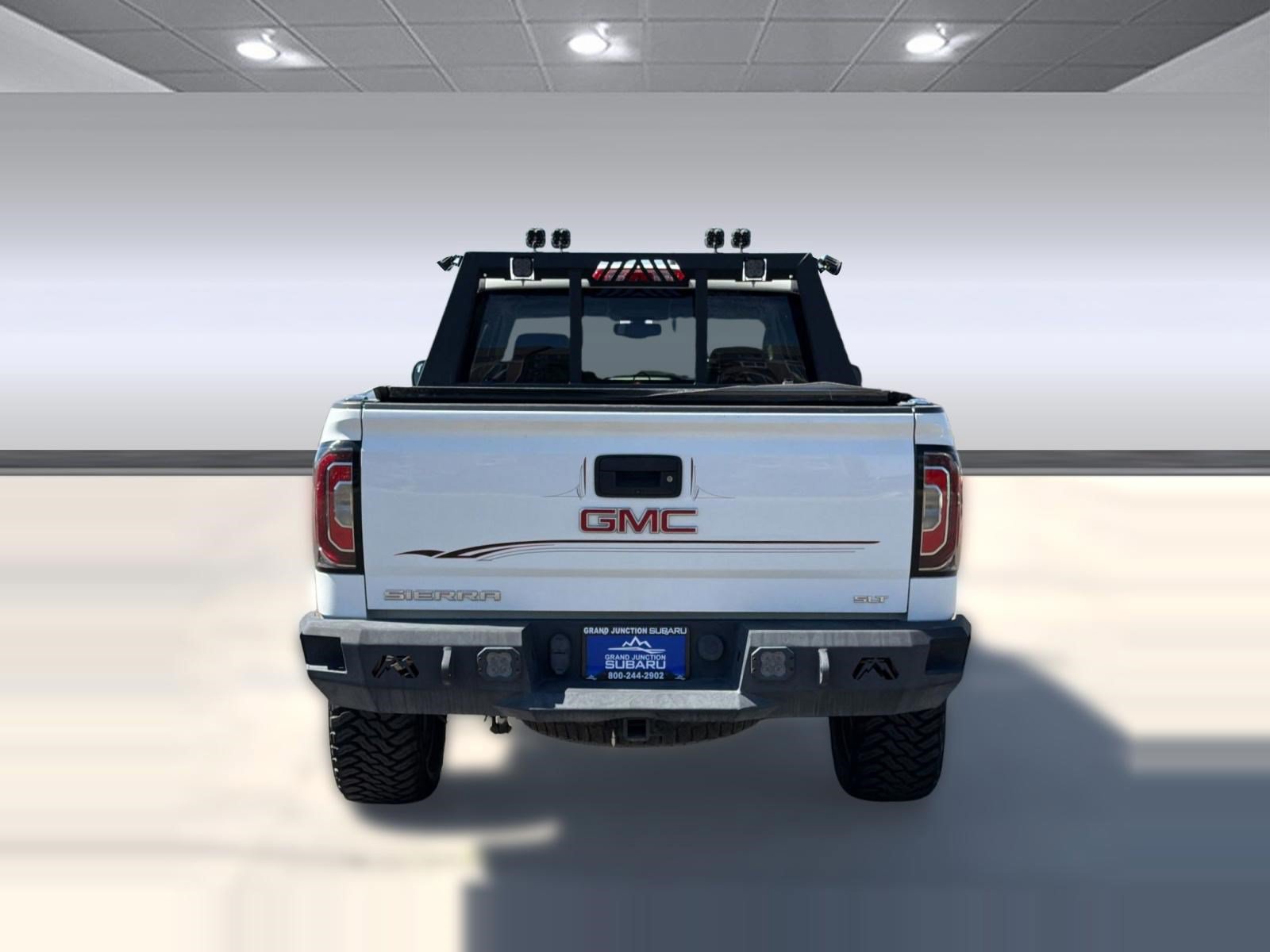 Used 2018 GMC Sierra 1500 SLT w/ SLT Premium Package AWD/4WD image 10