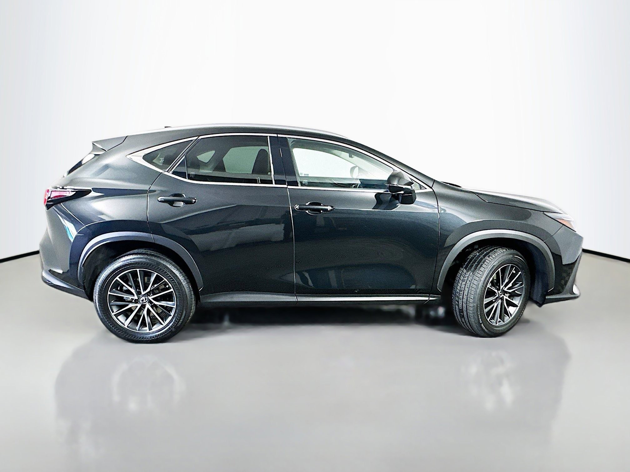 Certified 2023 Lexus NX 350h AWD w/ Towing Package (2000 Lbs) image 8