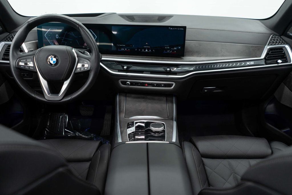 Used 2026 BMW X5 xDrive40i AWD/4WD image 8