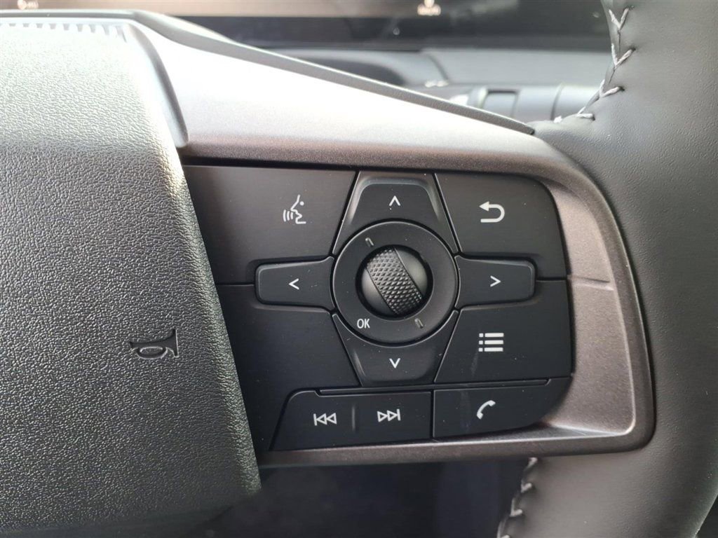 New 2026 Nissan Sentra SV image 23