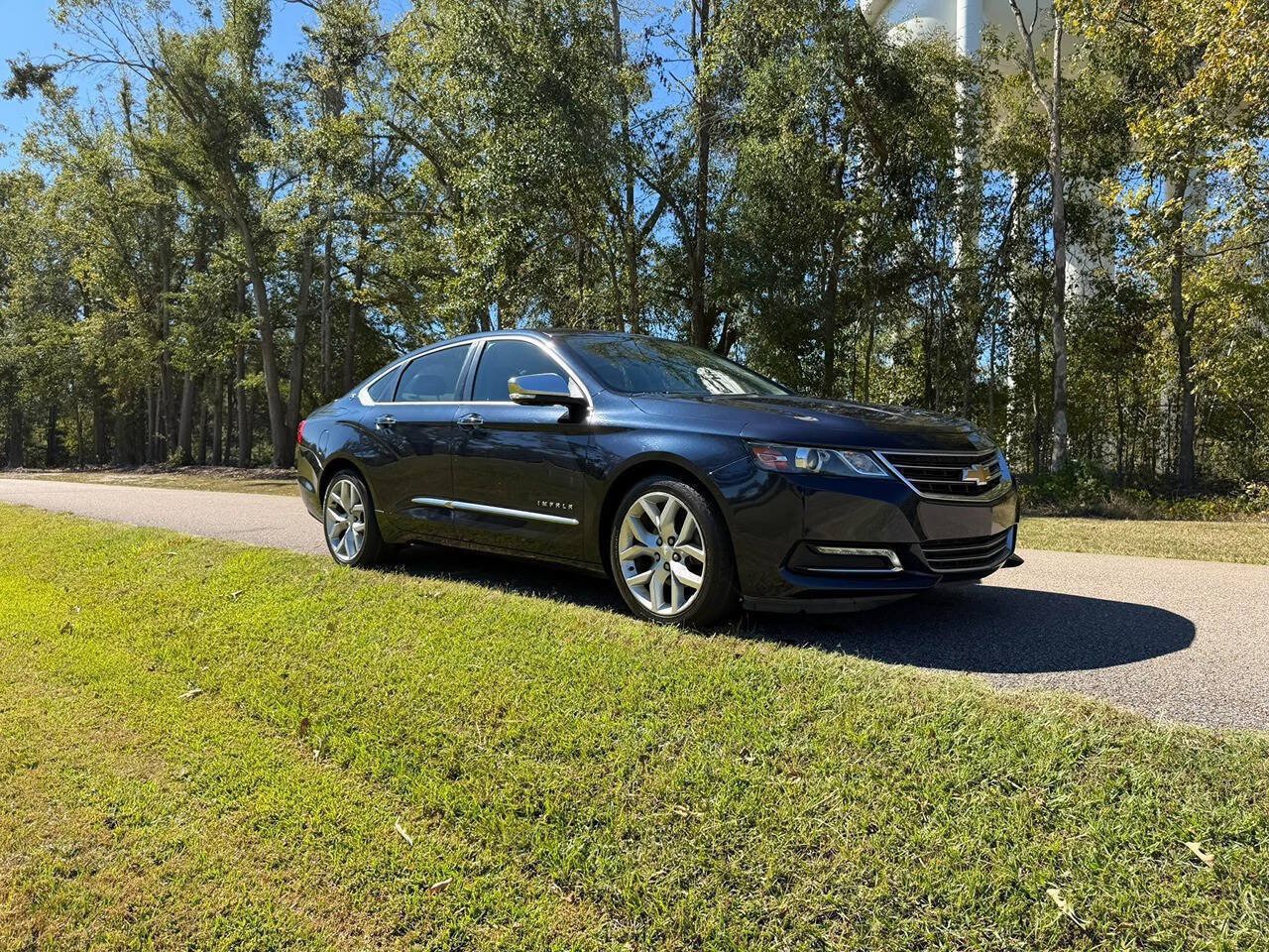 Used 2017 Chevrolet Impala Premier FWD image 9