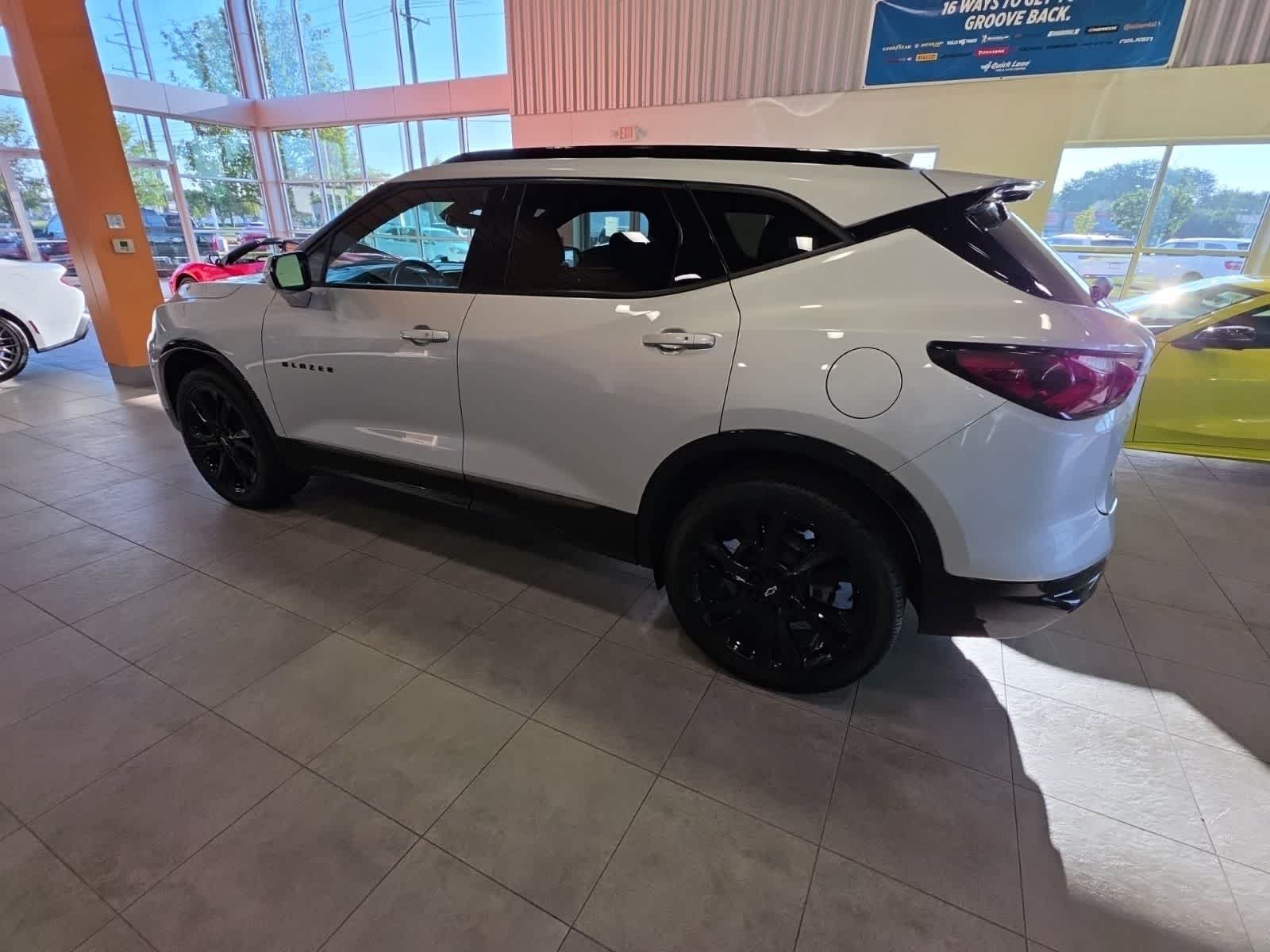 Used 2021 Chevrolet Blazer RS w/ Enhanced Convenience Package FWD image 13