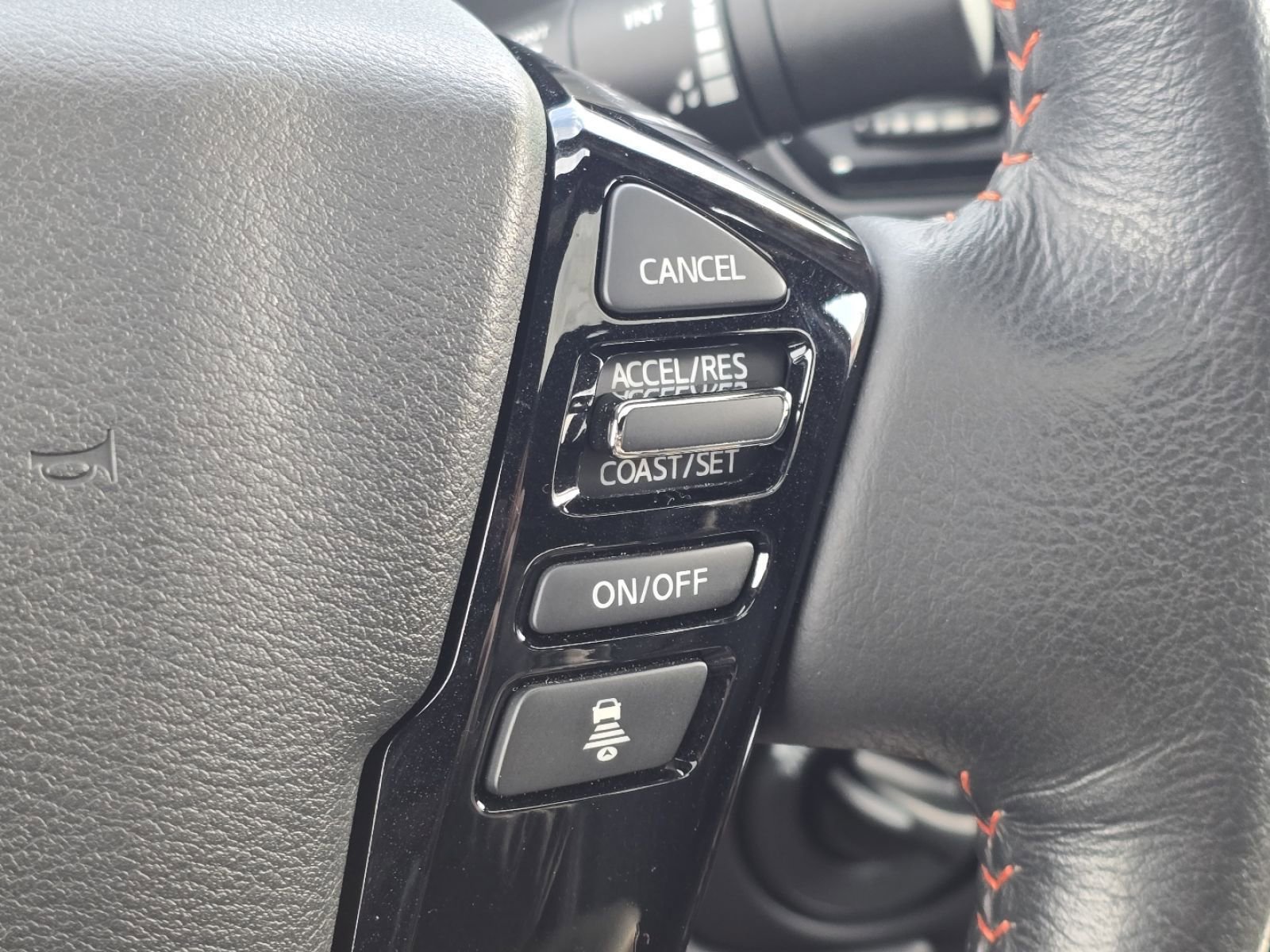 Used 2023 Nissan Frontier PRO-4X w/ Pro-4X Premium Package image 30