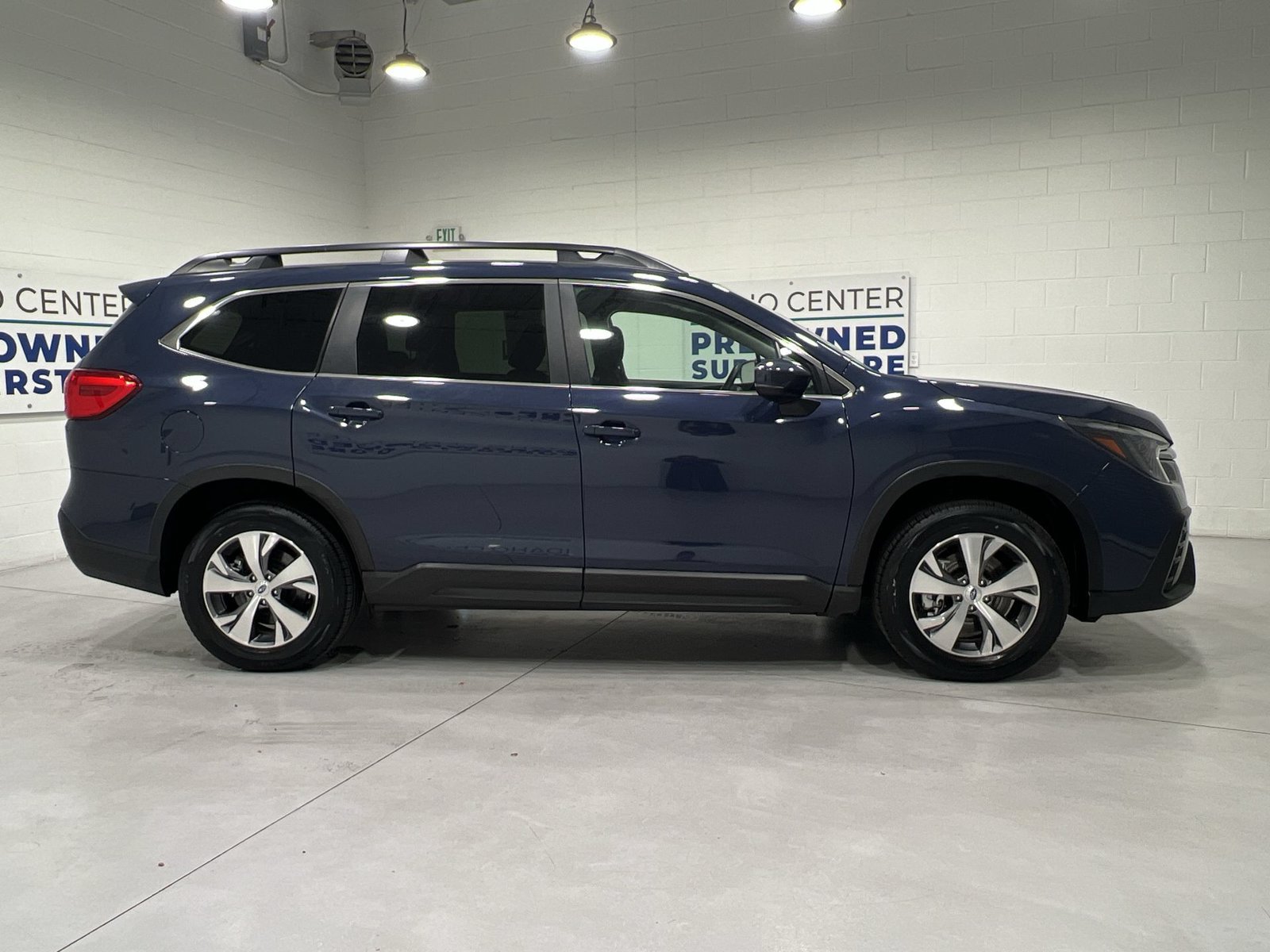Used 2025 Subaru Ascent Premium AWD/4WD image 9