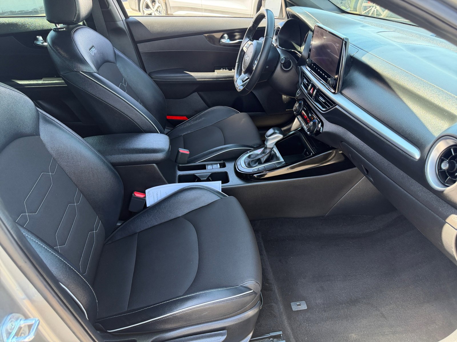 Used 2022 Kia Forte GT-Line w/ GT-Line Premium Package image 18