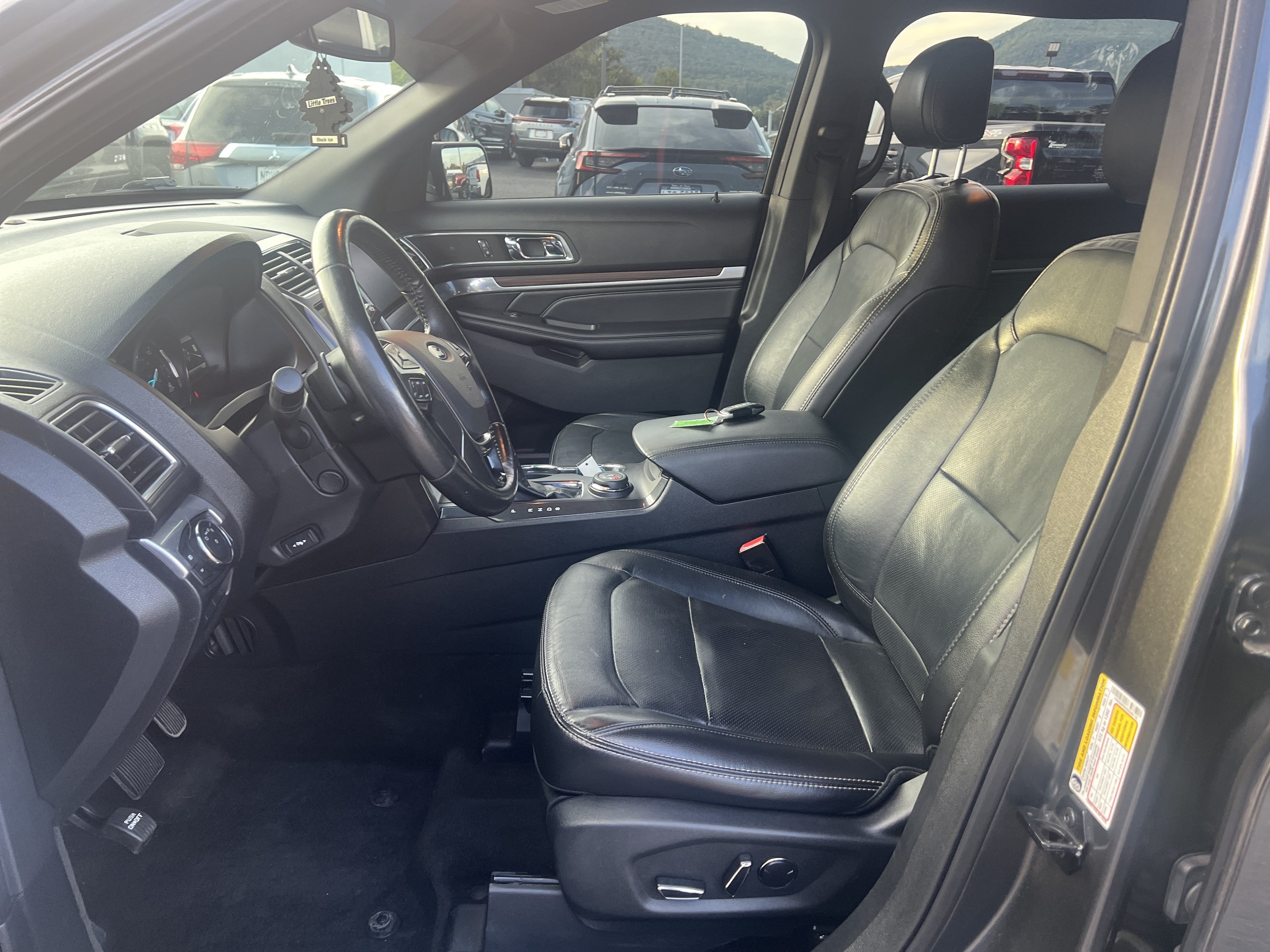 Used 2016 Ford Explorer Limited AWD/4WD image 12