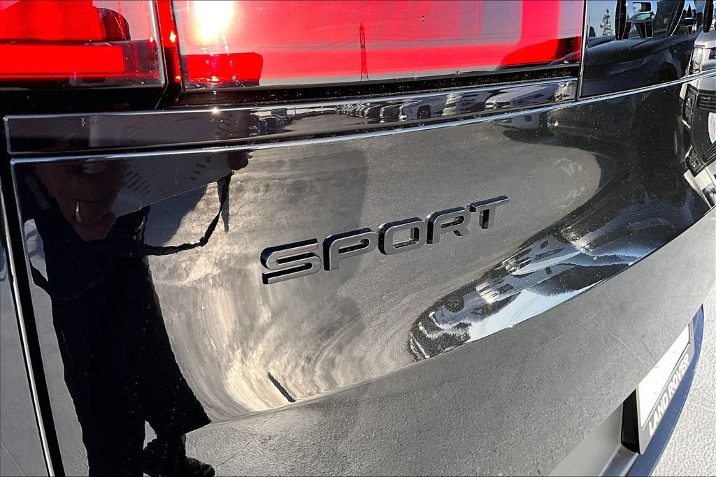New 2026 Land Rover Range Rover Sport SE AWD/4WD image 9
