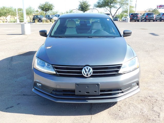Used 2017 Volkswagen Jetta Sport FWD video 4