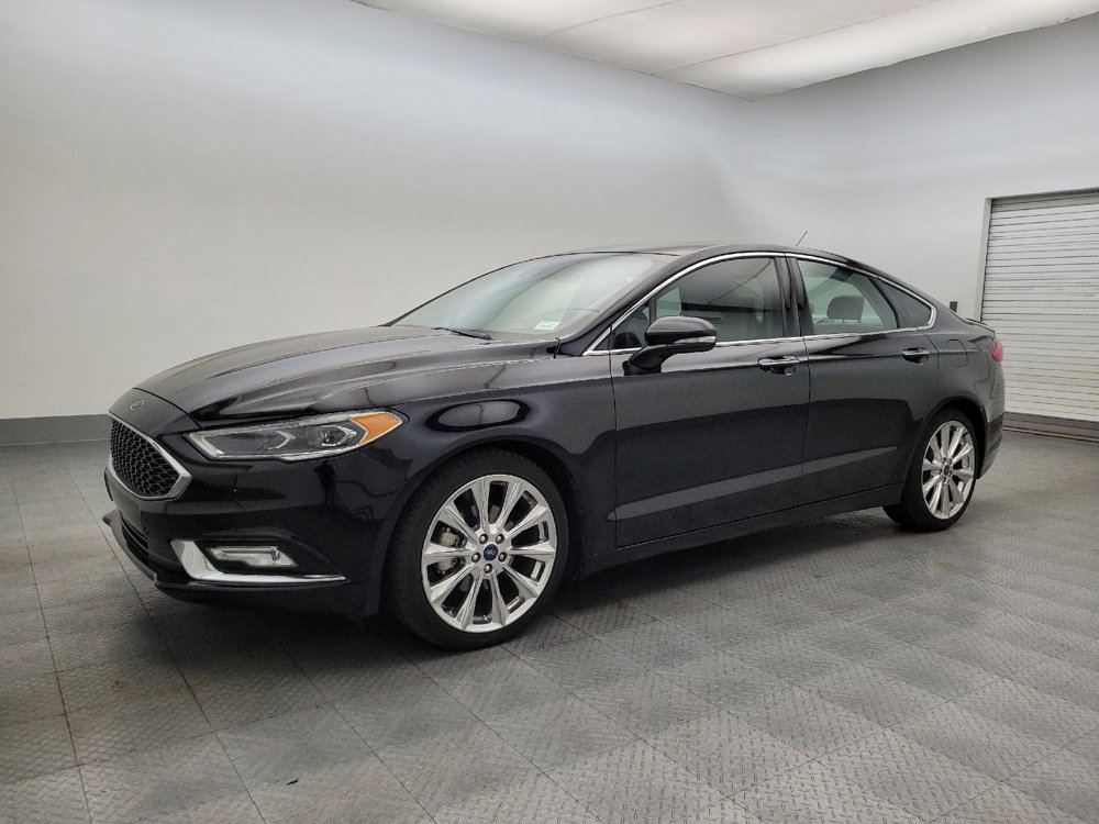 Used 2017 Ford Fusion Platinum image 2