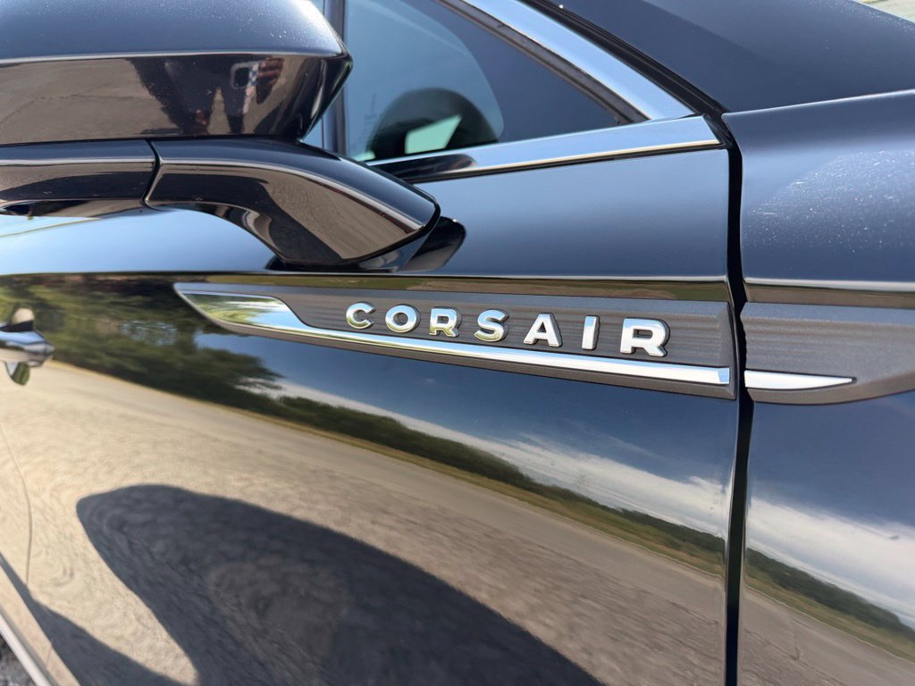 Used 2022 Lincoln Corsair AWD w/ Premium Package image 6