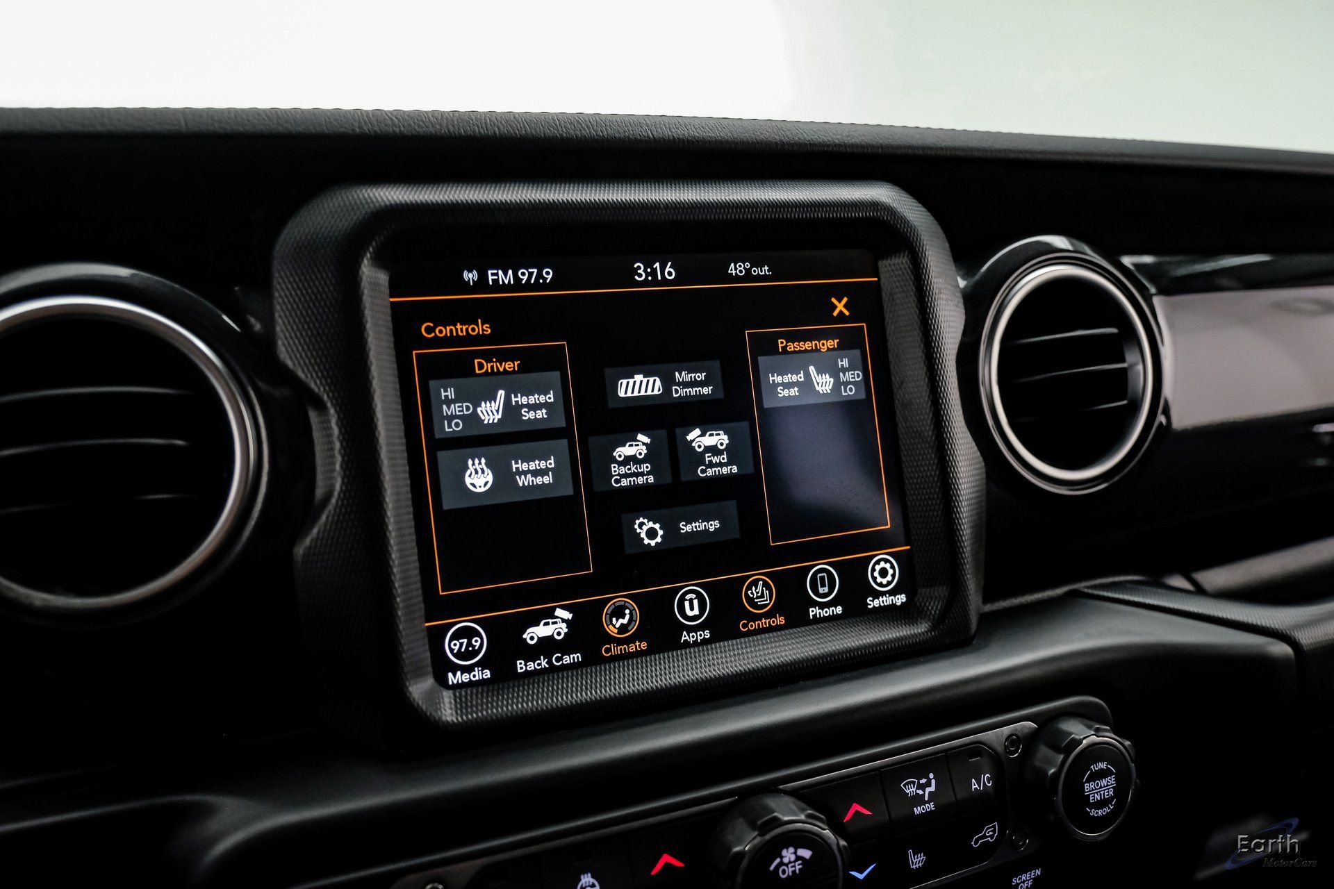 Used 2022 Jeep Wrangler Unlimited Rubicon w/ Xtreme Recon 35" Tire Package image 72