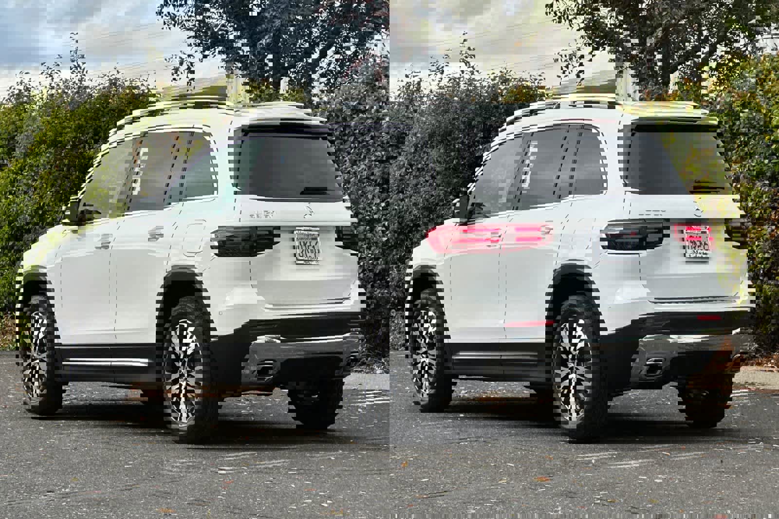 Certified 2025 Mercedes-Benz GLB 250 image 5