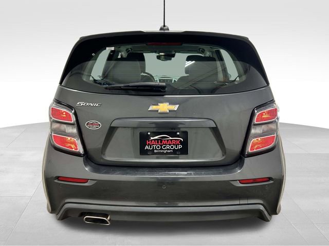 Used 2019 Chevrolet Sonic LT FWD image 3