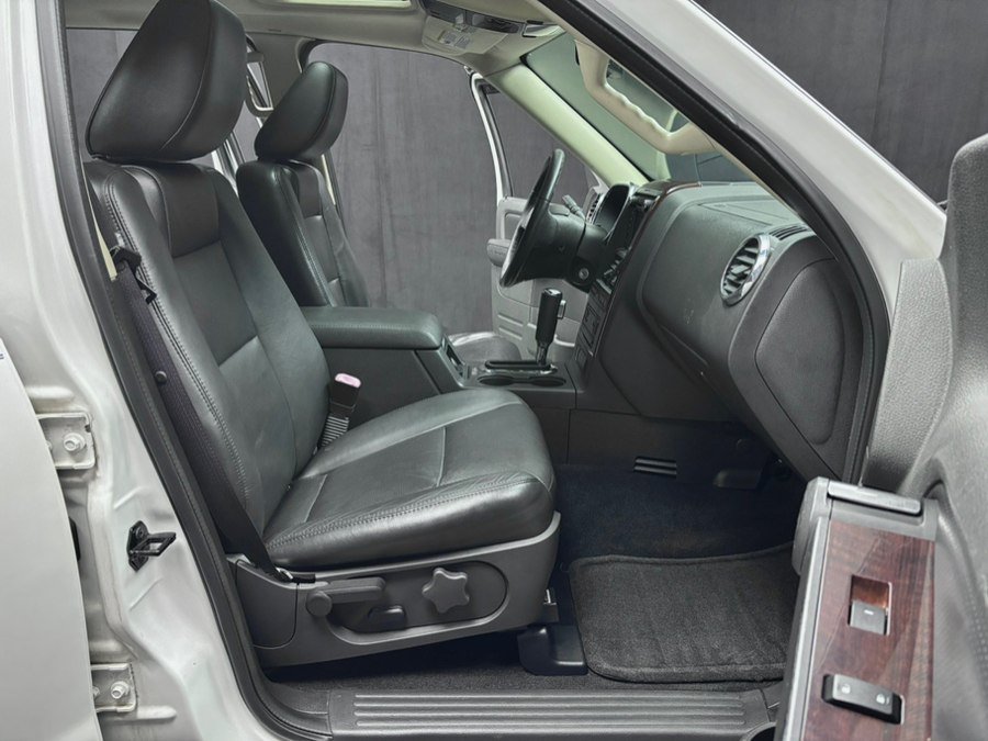 Used 2010 Ford Explorer 4WD Limited image 27