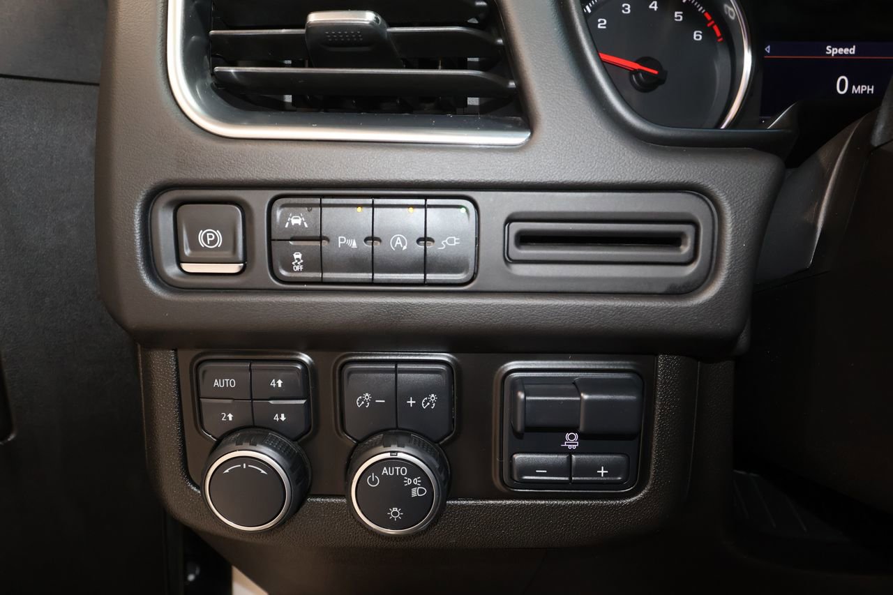 Used 2021 Chevrolet Tahoe LT w/ LT Signature Package image 11