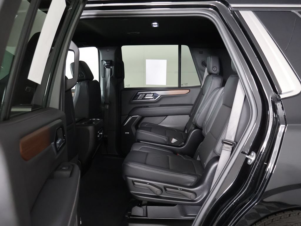 Used 2025 GMC Yukon Denali AWD/4WD image 37