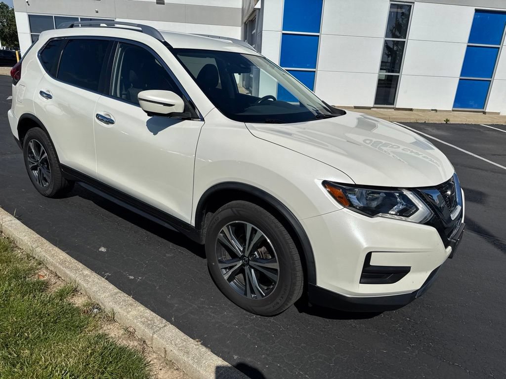 Used 2019 Nissan Rogue SV w/ Premium Package AWD/4WD image 3