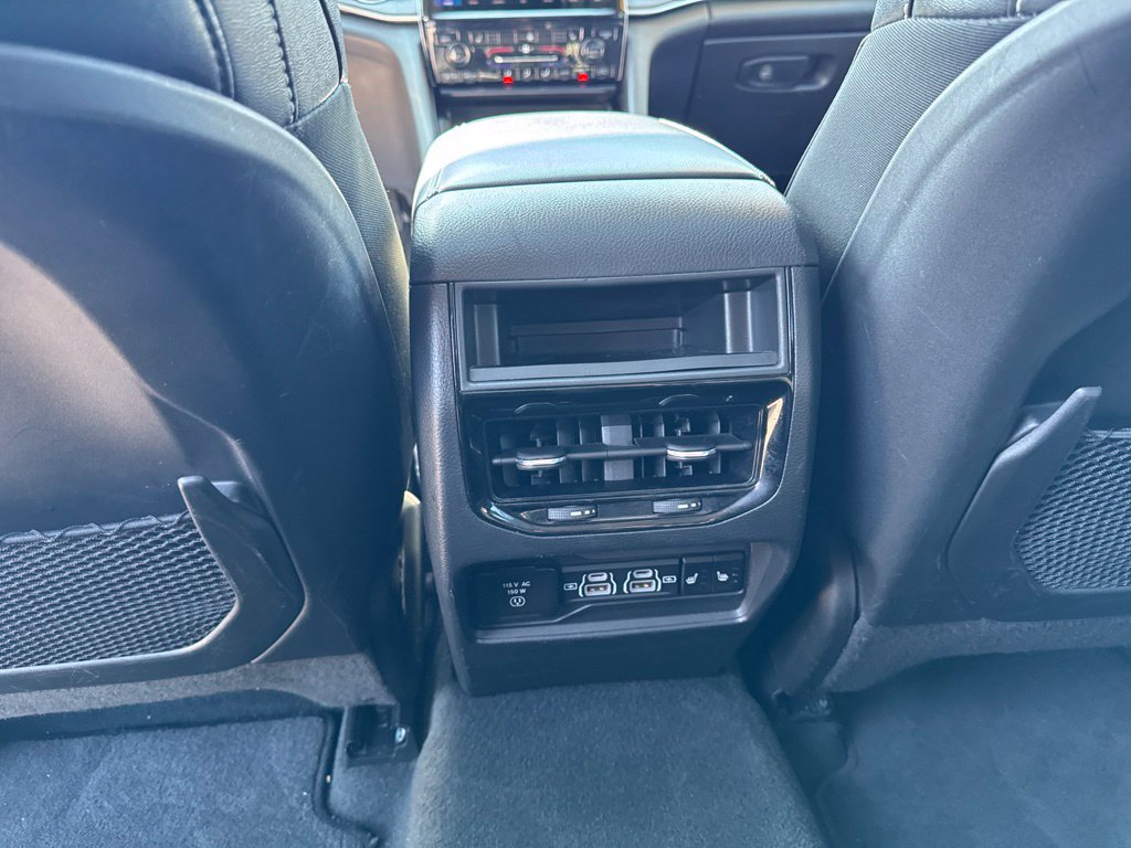 Used 2024 Jeep Grand Cherokee Limited 4xe AWD/4WD image 31