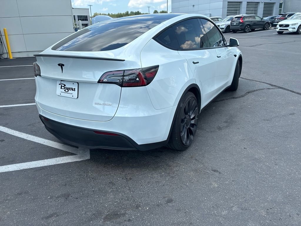 Used 2024 Tesla Model Y Performance AWD/4WD image 3