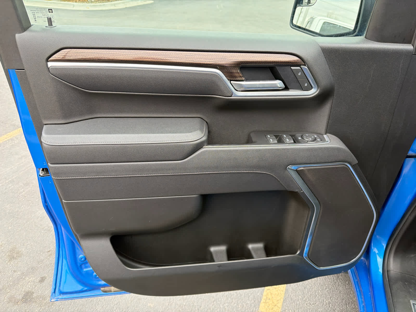 Used 2025 Chevrolet Silverado 1500 LT image 17