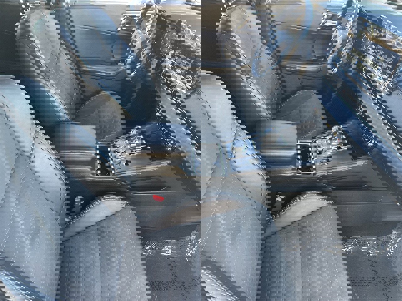 Used 2024 Mitsubishi Outlander SE image 9