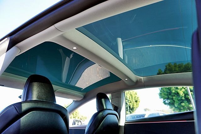 Used 2025 Tesla Model 3 Long Range image 16